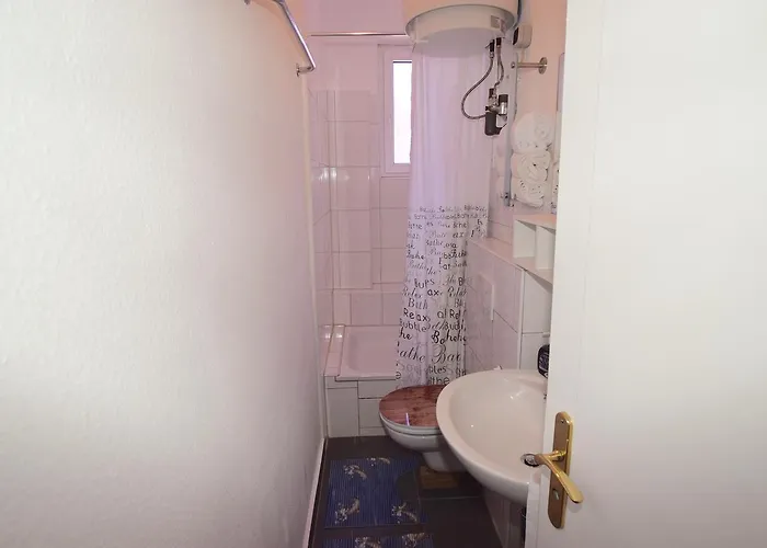 Ostendplatz Apartamento *